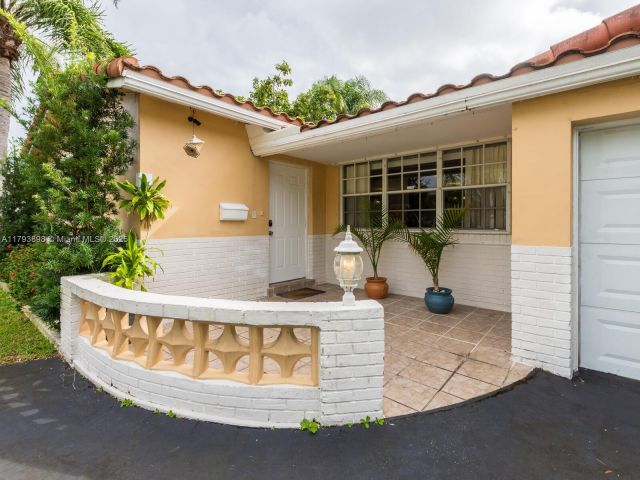 Дом в аренду по адресу 5524 Garfield St - фото 5946334