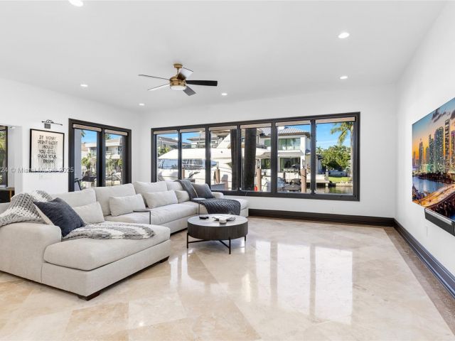 Продажа дома по адресу 511 San Marco Dr - фото 5951319