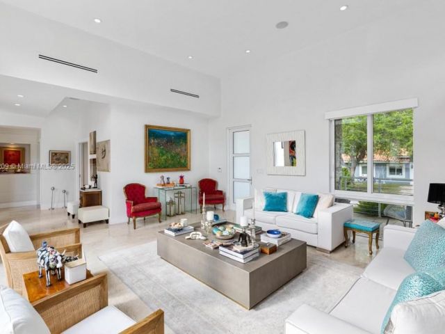 Продажа дома по адресу 689 Glenridge Rd - фото 5951450