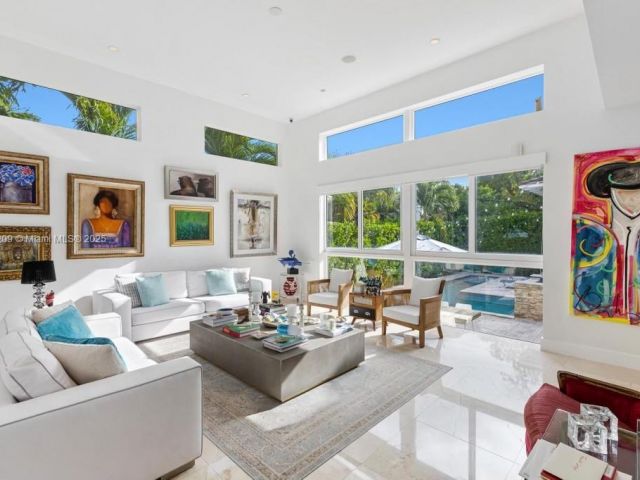 Продажа дома по адресу 689 Glenridge Rd - фото 5951451