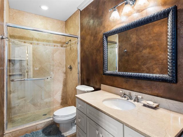 Продажа дома по адресу 2709 NE 16th St - фото 5951351