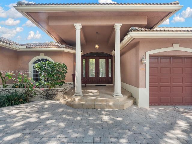 Продажа дома по адресу 2709 NE 16th St - фото 5951365