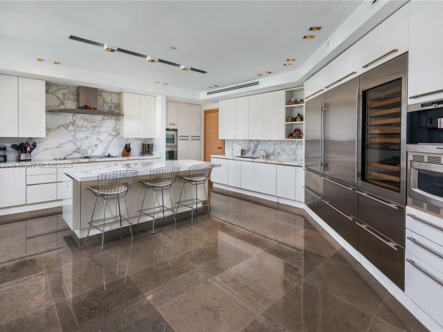 Продажа квартиры #7143 - фото 5953557