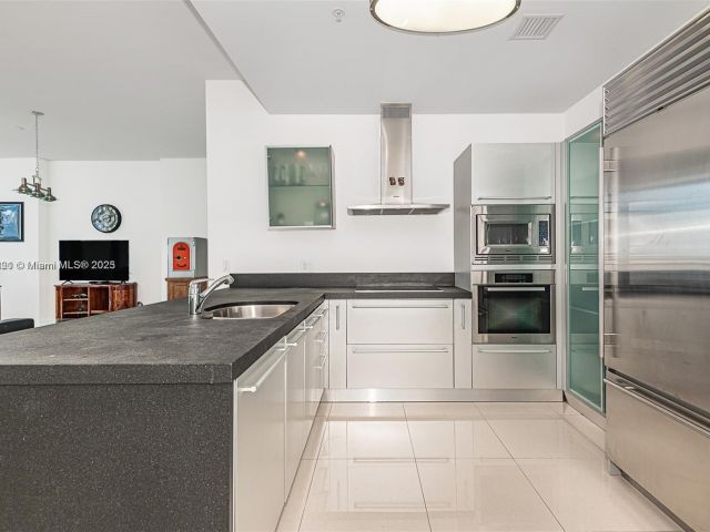 Продажа квартиры #3405 - фото 5954459