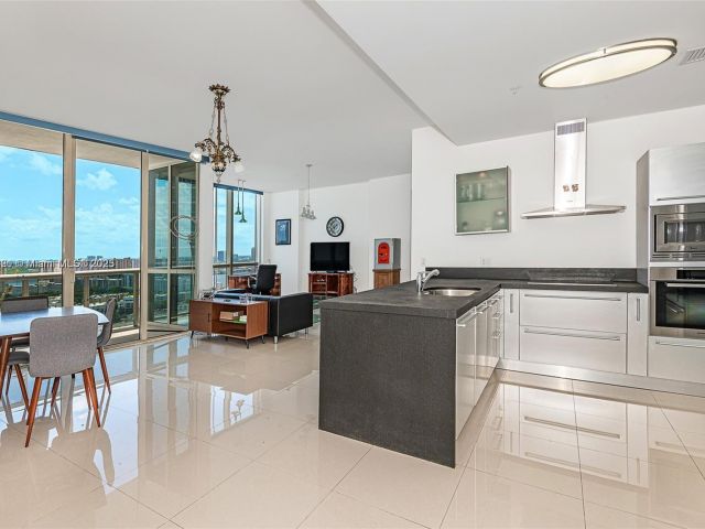 Продажа квартиры #3405 - фото 5954474