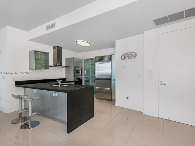 Продажа квартиры #3405 - фото 5954466