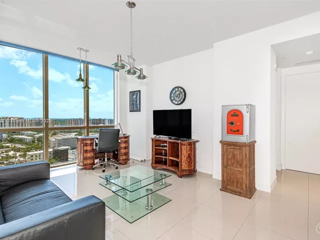 Продажа квартиры #3405 - фото 5954468