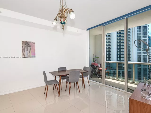 Продажа квартиры #3405 - фото 5954471