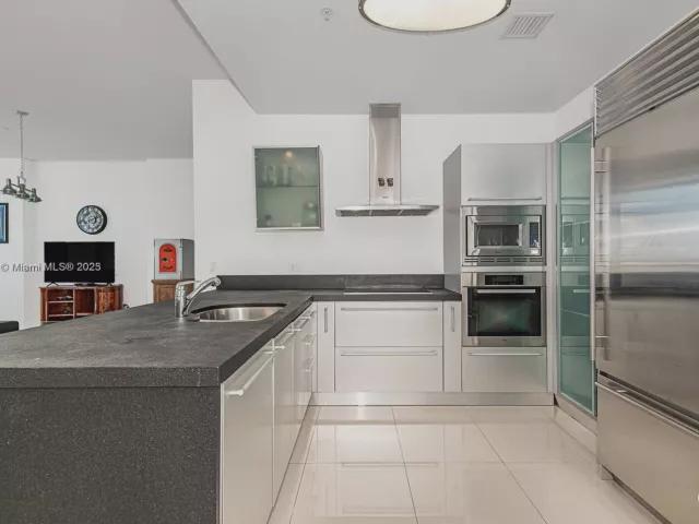 Продажа квартиры #3405 - фото 5954459