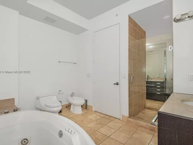 Продажа квартиры #3405 - фото 5954460