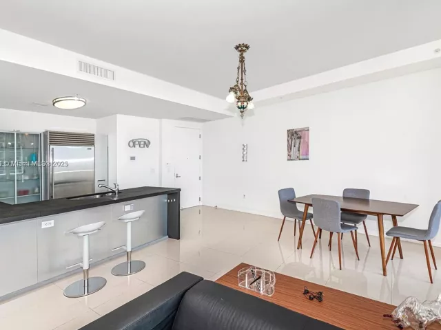 Продажа квартиры #3405 - фото 5954463