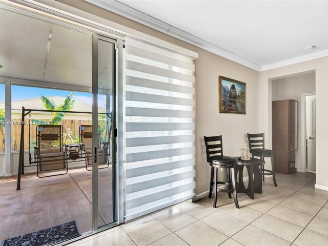 Продажа дома по адресу 4190 NE 20th St - фото 5986849