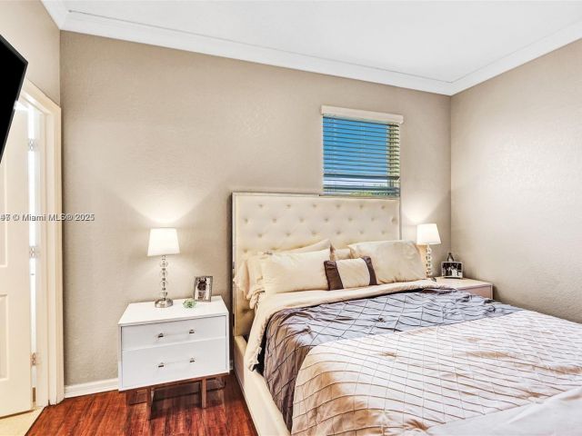 Продажа дома по адресу 4190 NE 20th St - фото 5986854