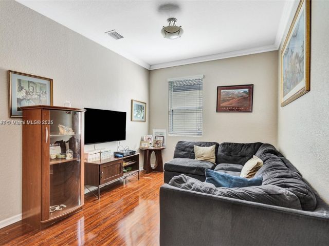 Продажа дома по адресу 4190 NE 20th St - фото 5986857