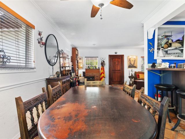 Продажа дома по адресу 5644 SW 69th Ave - фото 5952566