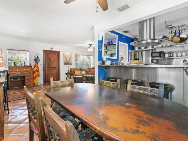 Продажа дома по адресу 5644 SW 69th Ave - фото 5952567