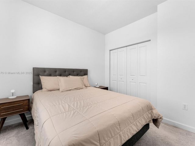 Продажа дома по адресу 2375 NW 122nd Ter - фото 5952543