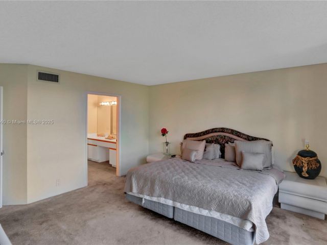 Квартира в аренду номер504 - фото 5966343