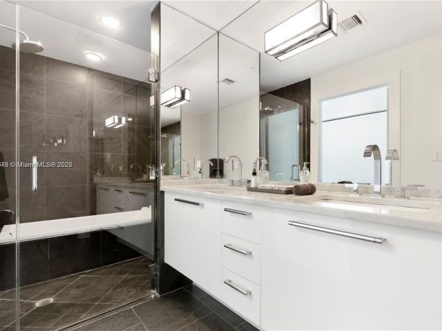 Квартира в аренду номер - фото 5953711