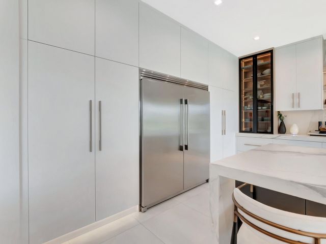 Продажа дома по адресу 17065 Rainbow Falls Trail - фото 5954209