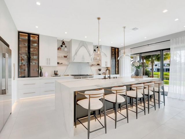 Продажа дома по адресу 17065 Rainbow Falls Trail - фото 5954213