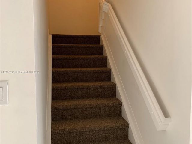 Продажа дома по адресу 3150 SW 152nd Pl - фото 5953741