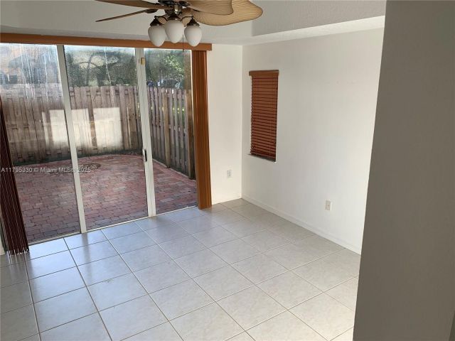 Продажа дома по адресу 3150 SW 152nd Pl - фото 5953752