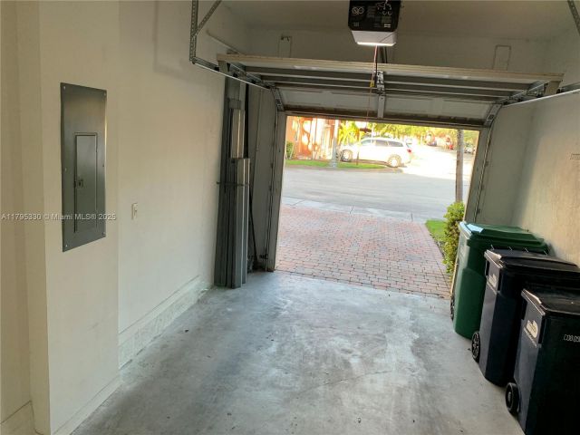 Продажа дома по адресу 3150 SW 152nd Pl - фото 5953753