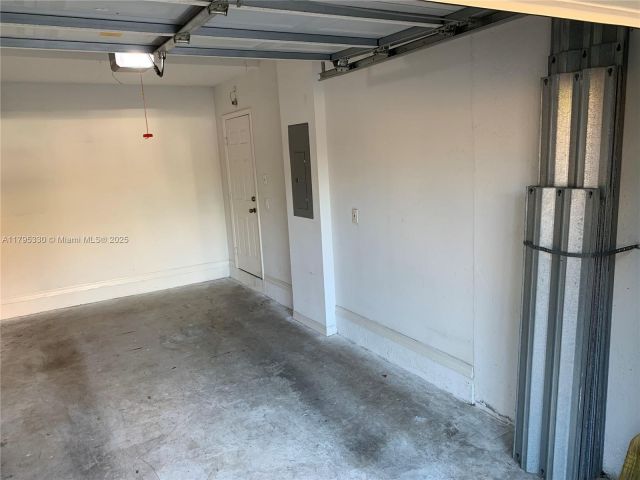 Продажа дома по адресу 3150 SW 152nd Pl - фото 5953754