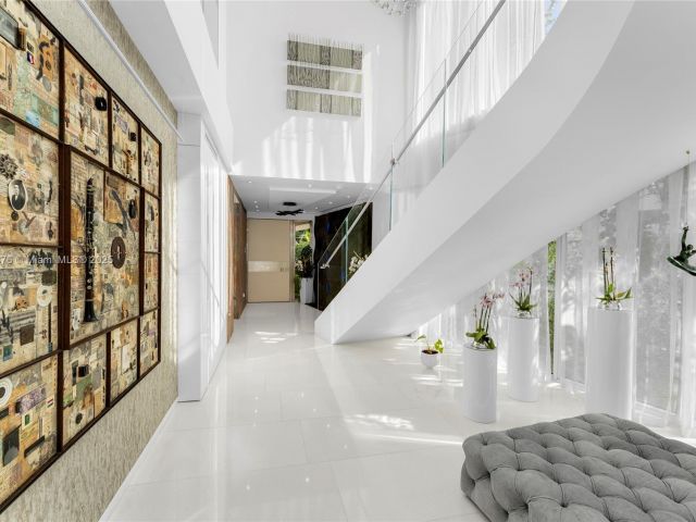 Продажа дома по адресу 441 N Hibiscus Dr - фото 5963016