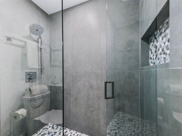 Дом в аренду по адресу 3329 NE 17th St - фото 5982280