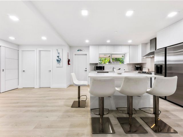 Дом в аренду по адресу 3329 NE 17th St - фото 5982284