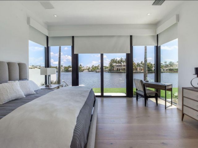 Дом в аренду по адресу 718 SE 7th Street - фото 5957233