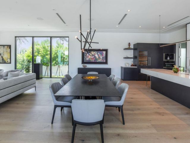 Дом в аренду по адресу 718 SE 7th Street - фото 5957243