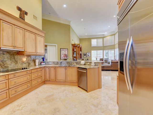 Продажа дома по адресу 4800 Bocaire Boulevard - фото 6378205