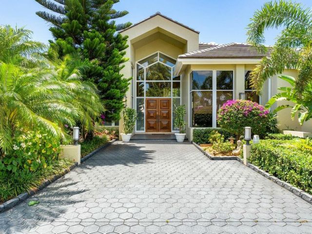 Продажа дома по адресу 4800 Bocaire Boulevard - фото 6378213