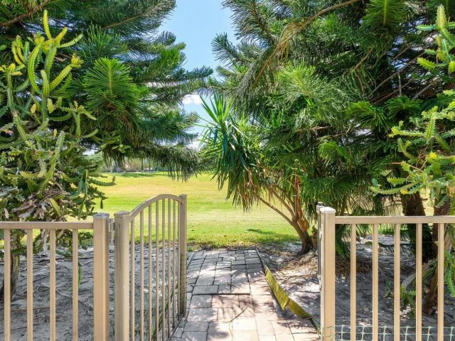 Продажа дома по адресу 4800 Bocaire Boulevard - фото 6378215