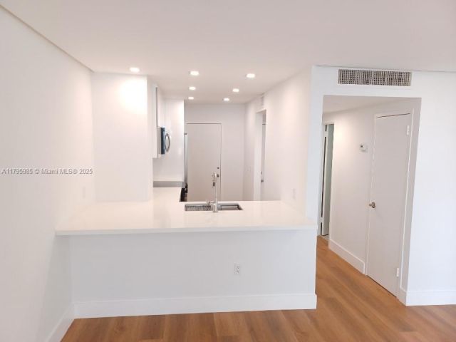 Продажа квартиры #1218 - фото 5957897