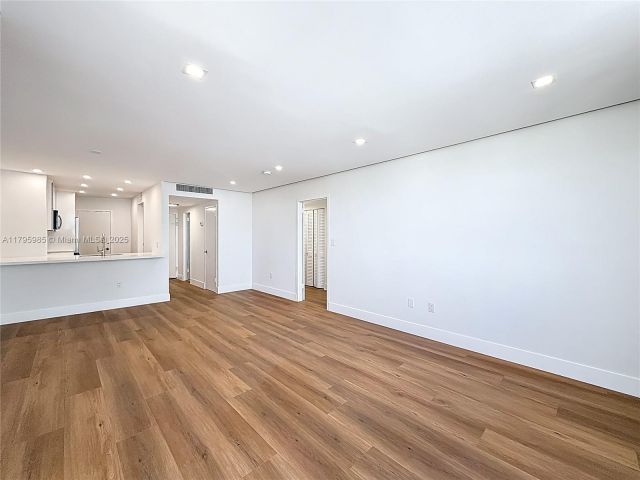 Продажа квартиры #1218 - фото 6219407