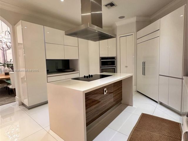 Дом в аренду по адресу 6801 NW 113th Ct - фото 5960023