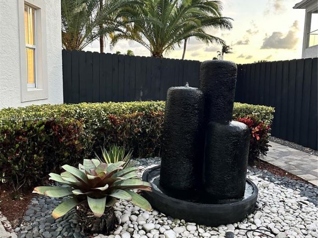 Дом в аренду по адресу 6801 NW 113th Ct - фото 5960034