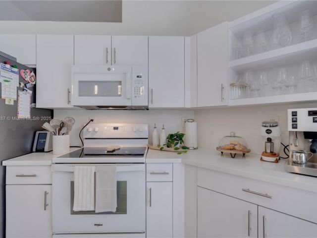 Продажа дома по адресу 11334 NW 53rd Ln - фото 5957694