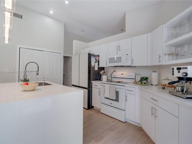 Продажа дома по адресу 11334 NW 53rd Ln - фото 5957695