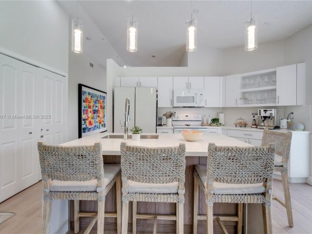 Продажа дома по адресу 11334 NW 53rd Ln - фото 5957696