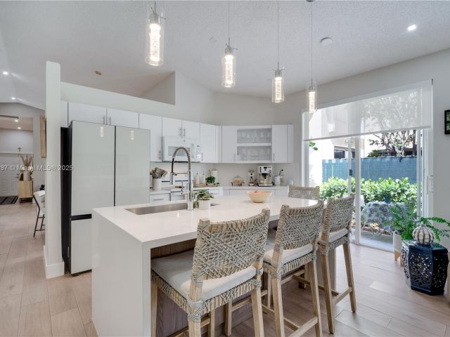 Продажа дома по адресу 11334 NW 53rd Ln - фото 5957697