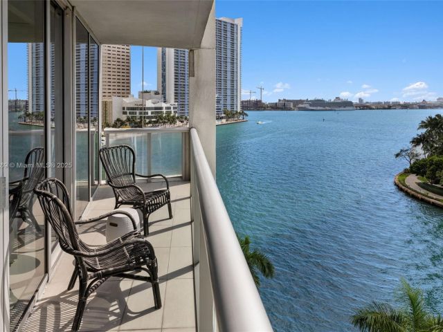 Продажа квартиры #701 - фото 5992783