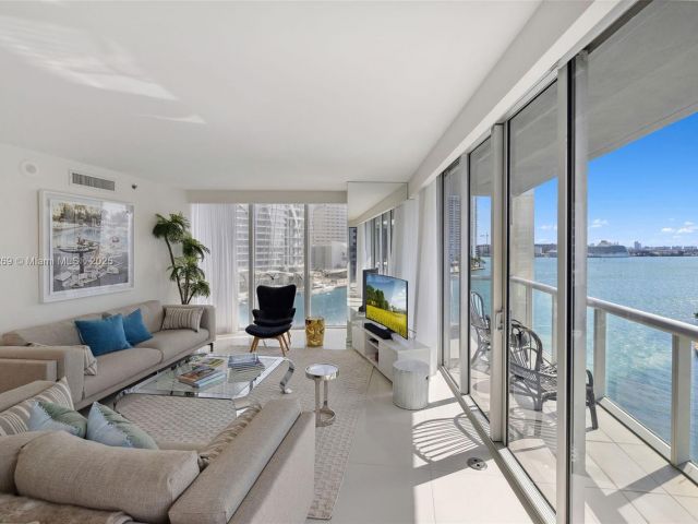 Продажа квартиры #701 - фото 5992792