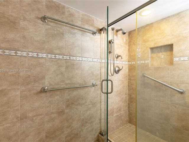 Квартира в аренду номер606 - фото 5962881