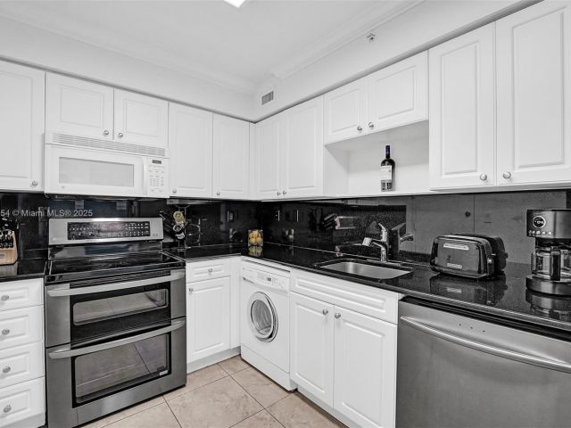 Квартира в аренду номер401 (Ave. March 2026) - фото 6000876