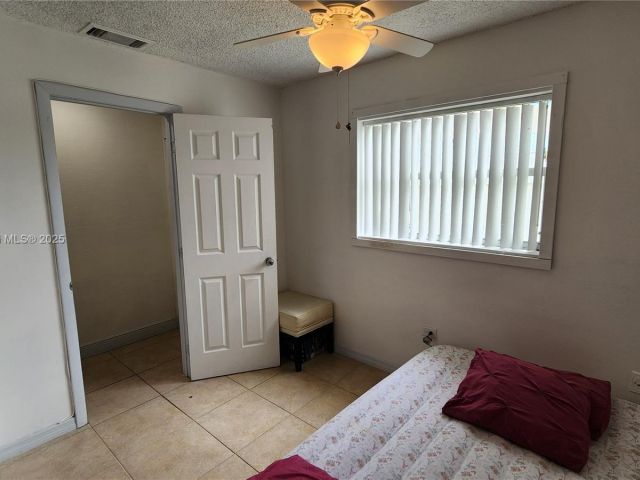 Продажа дома по адресу 6881 Sheridan St - фото 5964733